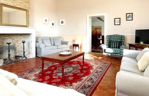 Saint-Jean-de-Duras Villa | Bechade: Idyllic Country Villa with Pool in SW France