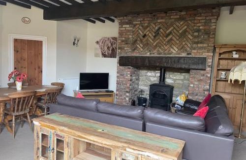 Pickering House | Inviting Beck House Cottages: Pet and Child Friendly Getaway