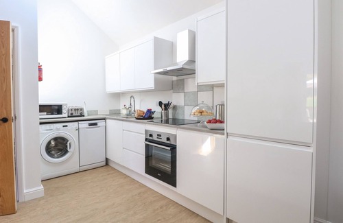 Foxley Cottage | Family-Friendly Beck View with Cozy Open Fire in Lenwade
