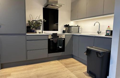 Penge and Cator House | Discover Guest Houses in Elmers End, United Kingdom