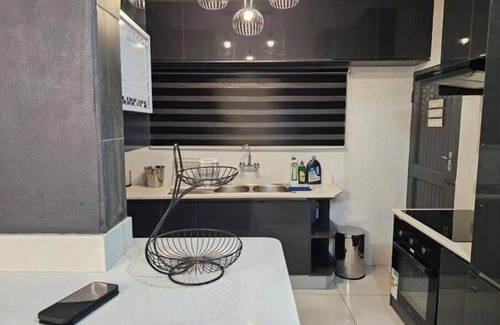 Harare House | Becky's Exquisite Apartment