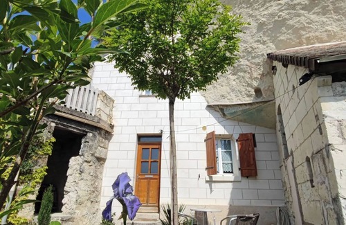 Bourre Apartment | Embrace Unique Troglodyte Living During Your Stay