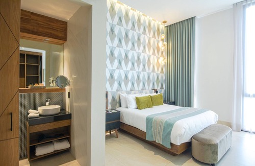 Chapalita Hotel | Guest Rated 8.8: Becquer Hotel Guadalajara with Spa & Dining