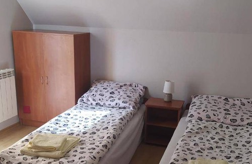 Piwniczna-Zdroj Bed & Breakfast | Cozy Bed and Breakfast for Up to 4 Guests