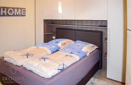 Feriolo Apartment | Relaxing Retreat: Bed, Boat & Beach at Feriolo by the Lake