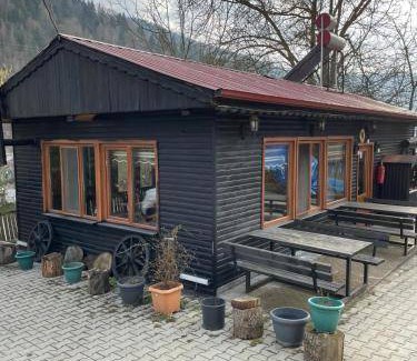 Bolu Bed & Breakfast | Cozy Bed and Breakfast for 3 with Kitchen Amenities