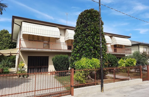 Ponte San Nicolo Apartment | Cozy Bed and Breakfast Near Historic Padua Center