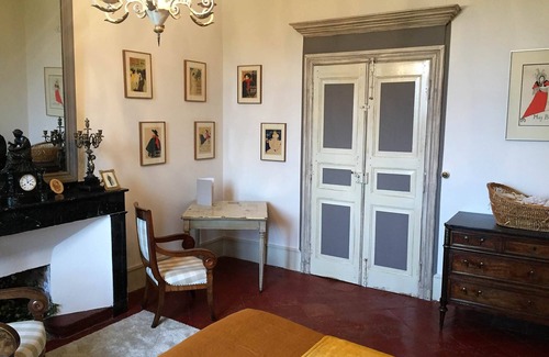Marssac-sur-Tarn Bed & Breakfast | Inviting Stay at Domaine du Buc in LAUTREC with Pool
