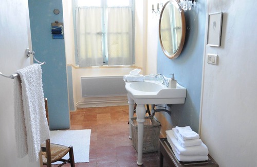 Marssac-sur-Tarn Bed & Breakfast | Inviting Stay at Domaine du Buc in LAUTREC with Pool