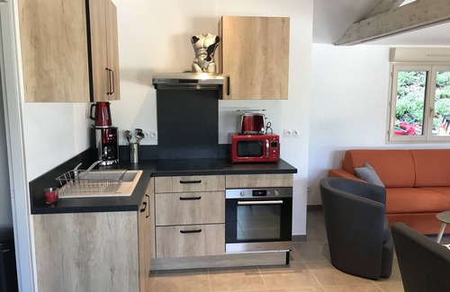 Sarlat-la-Caneda Cottage | Discover Sarlat Canada: Pet-Friendly B&B with Ocean Views