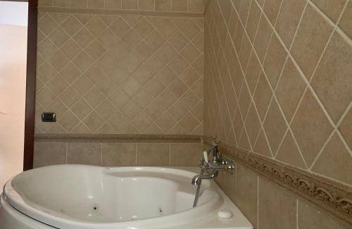 Rocca Priora Bed & Breakfast | Cozy Bed and Breakfast for 3 Guests with Kitchen Access