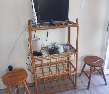 Port Elizabeth Bed & Breakfast | Cozy Bed and Breakfast with Kitchen for Two Guests