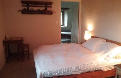 Saint-Jean-du-Gard Bed & Breakfast | Cozy Bed and Breakfast with Flexible Meal Options