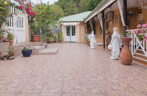 Case-Pilote House | Top-Rated Stay at Casa LOF Bed and Breakfast