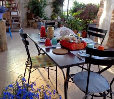 Boves Bed & Breakfast | Cozy Bed and Breakfast Al Rudun: Child-Friendly Getaway
