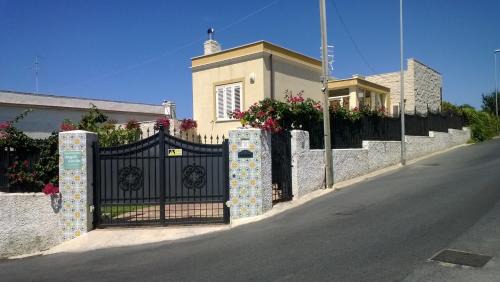Civitavecchia Bed & Breakfast | Oceanfront Escape at Bed and Breakfast Angolo Fiorito