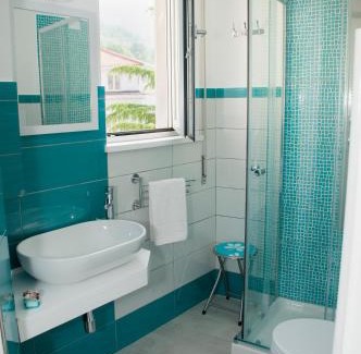 Sanza Bed & Breakfast | Welcoming Bed and Breakfast Champagne with Great Amenities