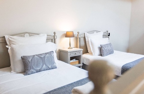Latresne House | Relax at Bed and Breakfast Cyprés near Bordeaux
