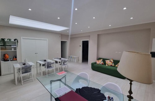 Avellino Bed & Breakfast | Inviting Bed and Breakfast De Rosa with Family-Friendly Dining