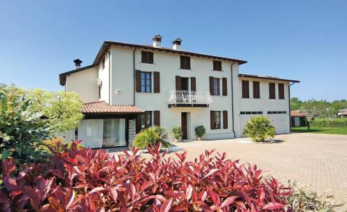 Lonato del Garda Bed & Breakfast | Top-Rated Bed and Breakfast Erilla for Your Perfect Getaway