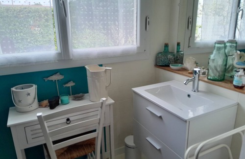 Saint-Nazaire Bed & Breakfast | Charming Bed and Breakfast Steps from the Sea, Rated 9.6/10