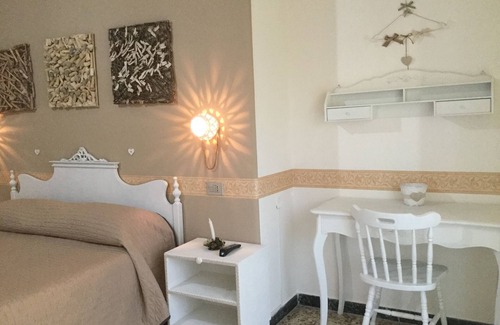 Sant'Antioco Bed & Breakfast | Cozy Bed and Breakfast Il Melangolo with Great Amenities