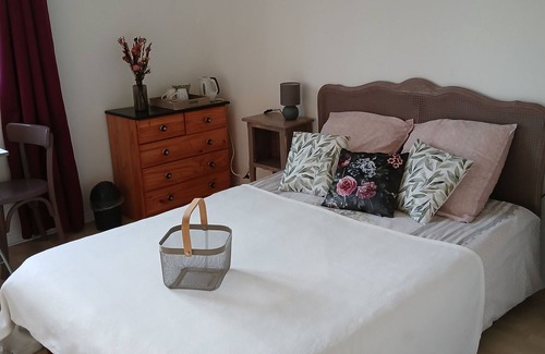 Le Pin Bed & Breakfast | Bed and breakfast in a park, 5 minutes from Cerza