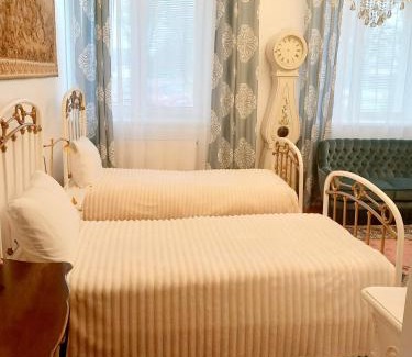 Pakapiai House | Bed and Breakfast in Old Town