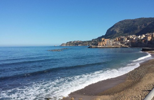 Aspra Bed & Breakfast | Guest Favorite: Bed And Breakfast Marina d'Aspra with Ocean View