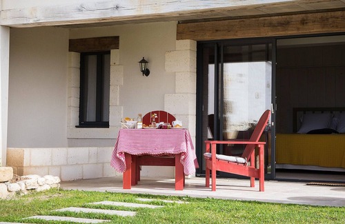 Monbazillac Bed & Breakfast | Cozy Bed and Breakfast Near Monbazillac Castle with Pool