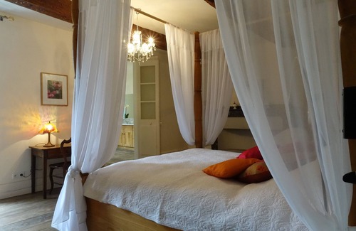 Castillon-en-Couserans House | Cozy Bed and Breakfast Eva with Family-Friendly Amenities