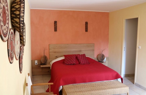 Espagnac-Sainte-Eulalie Bed & Breakfast | Cozy Bed and Breakfast in Figeac Célé Valley