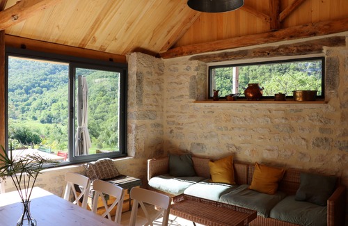 Espagnac-Sainte-Eulalie Bed & Breakfast | Cozy Bed and Breakfast in Figeac Célé Valley