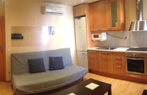 Sant Andreu de Palomar Apartment | Discover Bed&BCN Sant Andreu II: Pet-Friendly Retreats