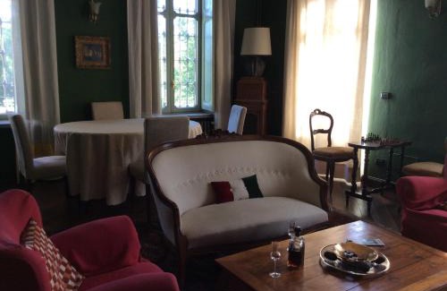 Gassino Torinese Bed & Breakfast | Guest-Favorite Bed&Box: Pet & Child Friendly Retreat
