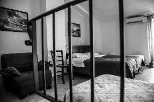 Santo Stefano di Camastra Bed & Breakfast | Pet-Friendly Stay at Bed & Breakfast Il Castellino