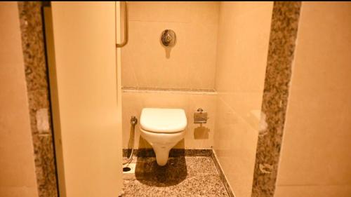 Bharuch Hotel | Budget-Friendly Bed & Bread Dormitory - Guest Rated 9.8