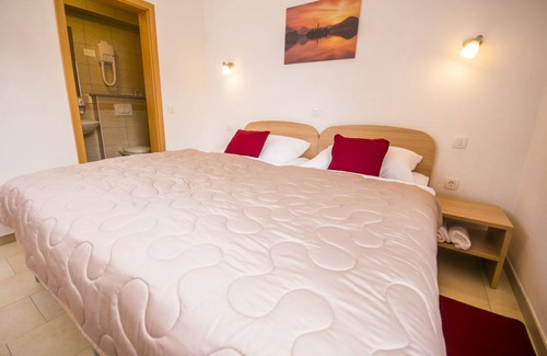 Cerklje na Gorenjskem Bed & Breakfast | Comfortable Stay at Bed&Breakfast Karun with Breakfast Included