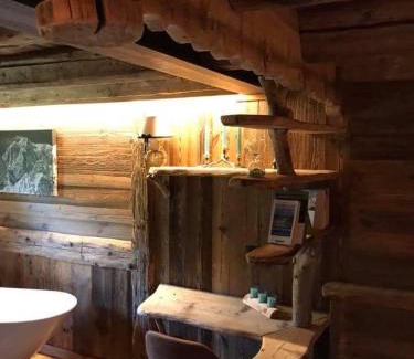 Derby-villaret Bed & Breakfast | Oceanview Retreat at Bed & Breakfast Anisor - Parblanc