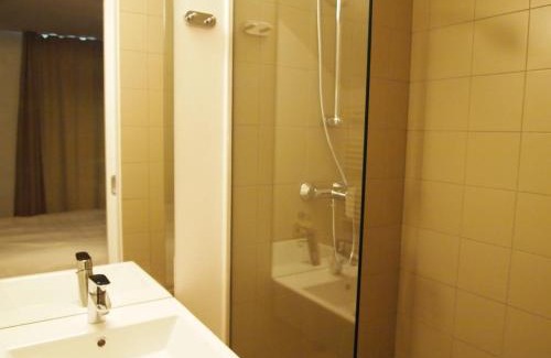 Krize Bed & Breakfast | Family-Friendly Bed & Breakfast Base Camp - Guest Rated 9/10
