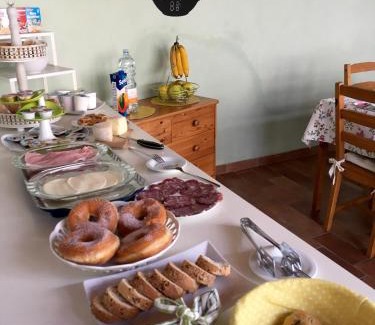 Solferino Bed & Breakfast | Inviting Bed & Breakfast Carpe Diem with Delicious Breakfast