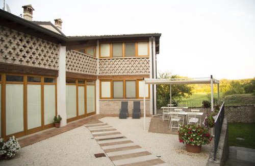 Solferino Bed & Breakfast | Inviting Bed & Breakfast Carpe Diem with Delicious Breakfast