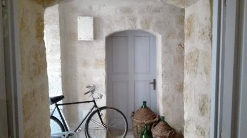 Santa Maria Bed & Breakfast | Cozy Bed & Breakfast Casa Lopez with Hot Tub & Breakfast