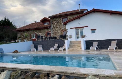 La Bastide-Clairence Bed & Breakfast | Discover Bed & Breakfast Perbos 1556: Rated 9.7/10 Stay
