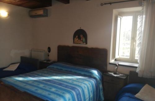 Ercolano Bed & Breakfast | Inviting Bed & Breakfast Fuocomuorto: Pet-Friendly Comfort
