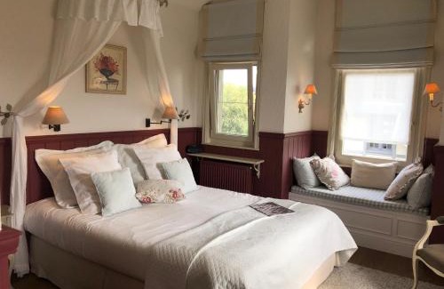 Westende Bed & Breakfast | Oceanfront Escape at Bed & Breakfast Het Zilte Zand