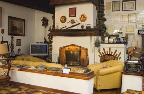 Masone Bed & Breakfast | Cozy Bed & Breakfast Il Giardino Fiorito: Pet Friendly Retreat