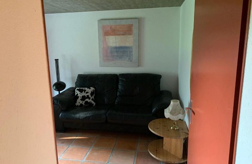 Zuzgen Bed & Breakfast | Artistic Bed & Breakfast in a Gallery with Family-Friendly Vibes