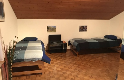 Obermumpf Bed & Breakfast | Charming Bed & Breakfast Obermumpf with Delicious Dining