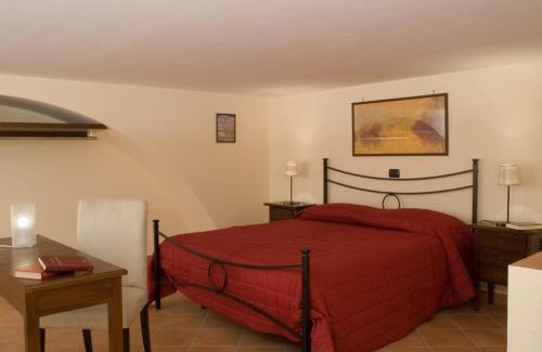 Naples City Centre Bed & Breakfast | Relaxing Bed & Breakfast Portanova with Family-Friendly Dining